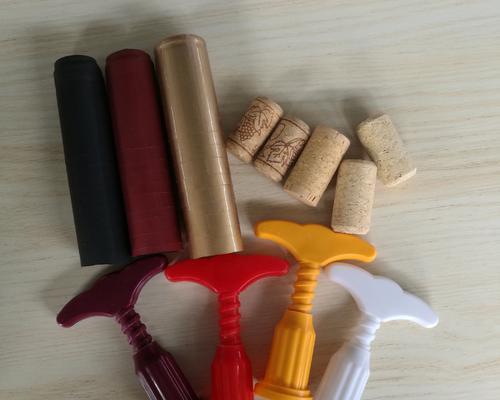 巧妙开启红酒盖的技巧（不用开瓶器也能享受美酒盛宴）