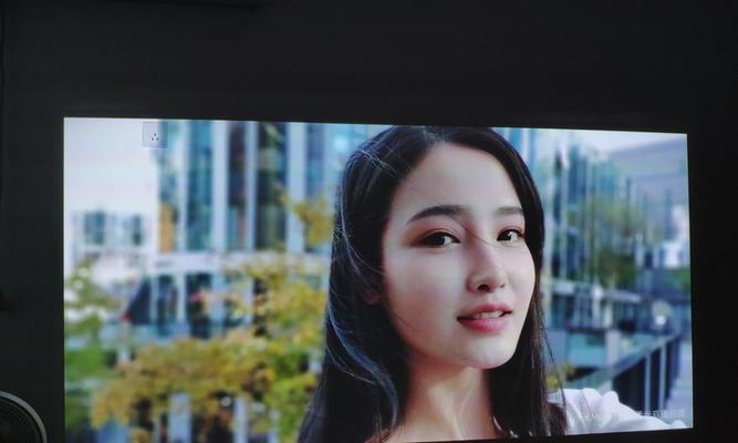 几米投影仪白灯闪烁是何原因？