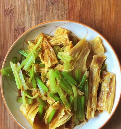 大芹菜怎么炒才好吃？掌握这些窍门轻松做出美味佳肴！
